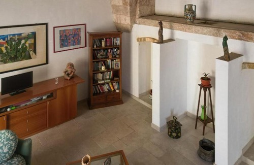 Alliste House | Guest House Eleonora by BarbarHouse