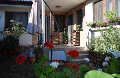 Chernomorets House | Guest house Nedyalkovi