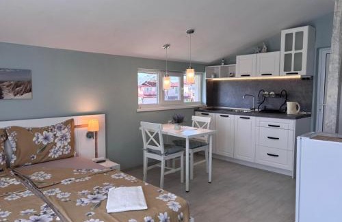 Lozenets House | Guest House Nikolovi