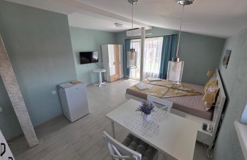 Lozenets House | Guest House Nikolovi