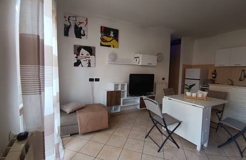 Campo Ascolano House | GUEST HOUSE RIVA TOGNAZZI DETACHED HOUSE, QUIET STAY HOLES CITY.