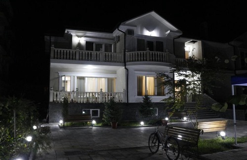 Kobuleti House | Guest House Sofia