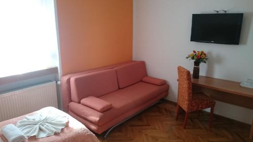 Slavonski Brod House | Guest House Villa Herbarium