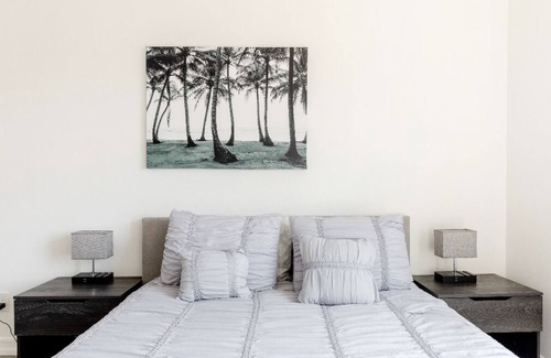 Granada Hills North Apartment | Guest house with private patio