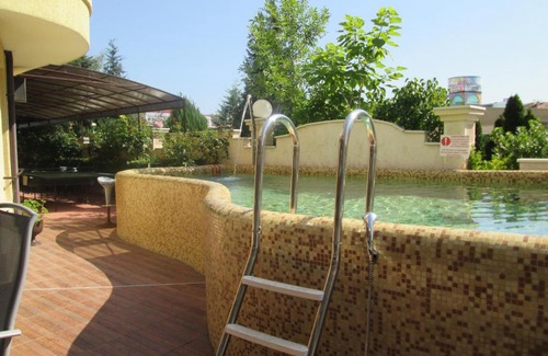 Primorsko House | Guest House Yug