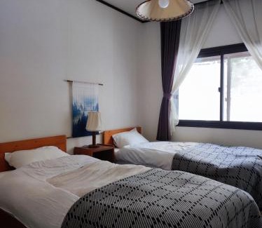 Happo Bed & Breakfast | GUEST HOUSE ZU-THONES HAKUBA