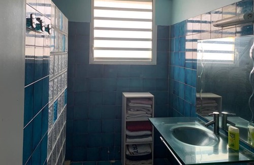Gourbeyre Bed & Breakfast | Guest room in air-conditioned family villa with private swimming pool