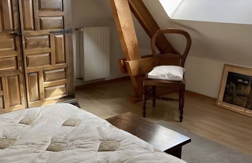 Laroin Bed & Breakfast | Guest Room in Laroin for 2 to 4 Guests – Nature and Tranquility Await