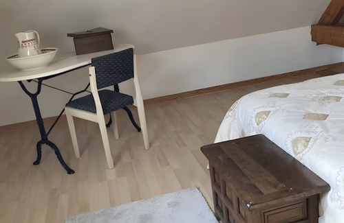 Laroin Bed & Breakfast | Guest Room in Laroin for 2 to 4 Guests – Nature and Tranquility Await