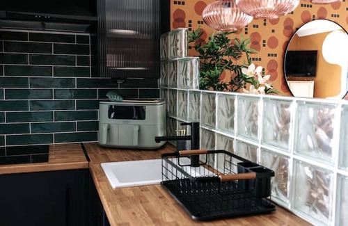 Penarth Condo | Guest Studio for 2 I Private I Self Contained I Near Cardiff