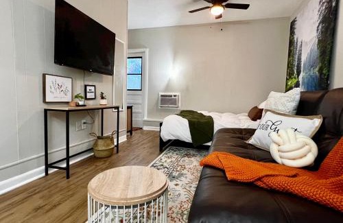 Gainesville House | Guest Studio