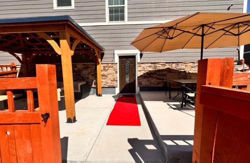 Aurora House | Guest suite in DIA