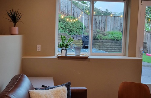 Clarendon Heights Apartment | Guest suite near majestic Twin Peaks