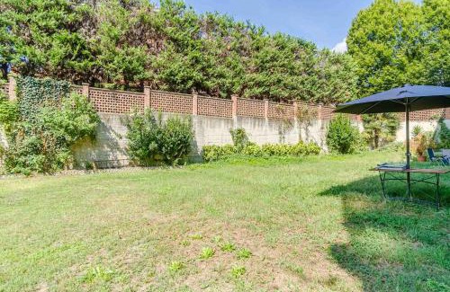 Cavoretto Apartment | GuestHost - Casa Azzurra Near Vallere Park