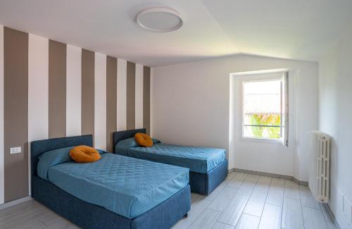 Lierna Apartment | GuestHost - Charming 3-Story Lakefront Villa