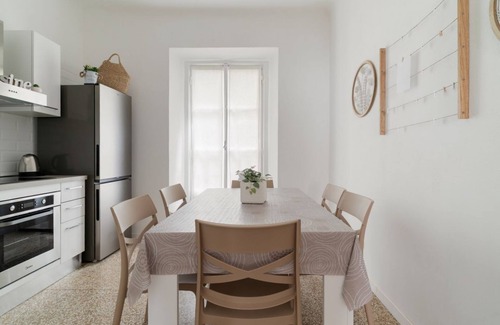 Tricolore Apartment | GuestHost - MM4 Tricolore Charming Apartment