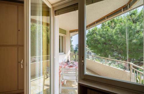 Sanremo Apartment | GuestHost - Sanremo Balcony Apartment with Parking