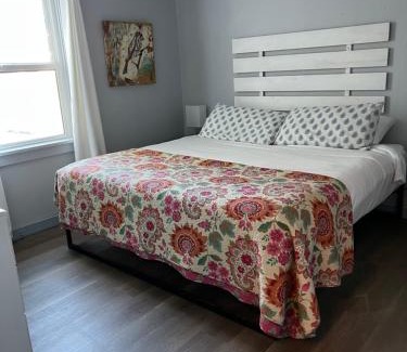 Downtown Cannon Beach Hotel | Guesthouse Cannon Beach