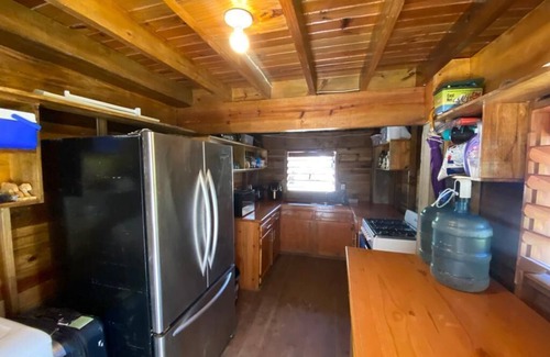 Roatan House | Guesthouse Room On Oak Ridge Key sleeps 10