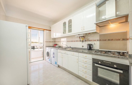 Charneca de Caparica e Sobreda Apartment | GuestReady - Caparica Beach Lover's Dream