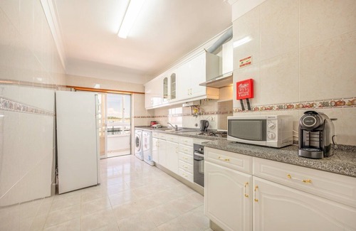 Charneca de Caparica e Sobreda Apartment | GuestReady - Caparica Beach Lover's Dream