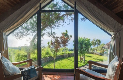 Ponta Delgada House | GuestReady - Blue OceanView Relaxing Cottage