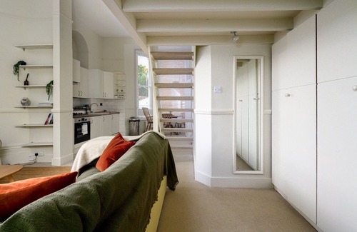 Chiswick Riverside Apartment | GuestReady - Charming Loft Apartment in Chiswick