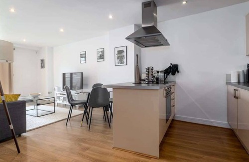 Bromley South Apartment | GuestReady - Dream of Paradise in Bromley South