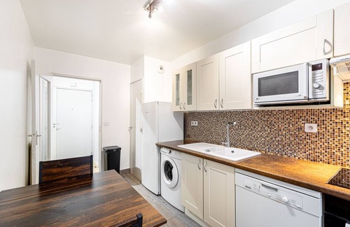 Suresnes Apartment | GuestReady - Enchanting place to stay in Suresnes