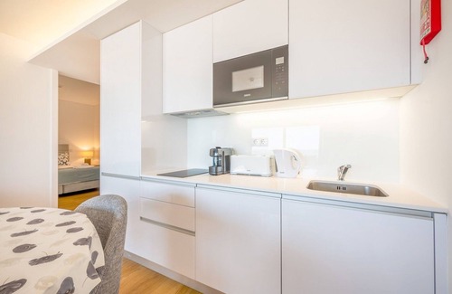 Sesimbra Apartment | GuestReady - Golden sea view retreat