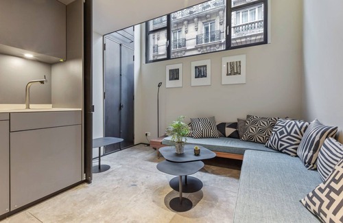 Porte-Saint-Martin Apartment | GuestReady - Gorgeous Duplex in Central Paris