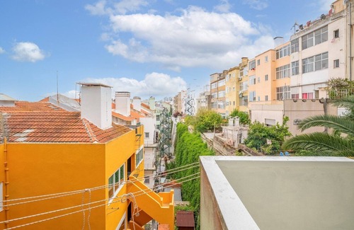 Sao Jorge de Arroios Apartment | GuestReady - Happy Home in Santa Cruz