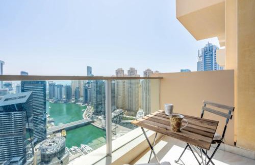 Dubai Marina Apartment | GuestReady - Marina Walk View at JW Marriott