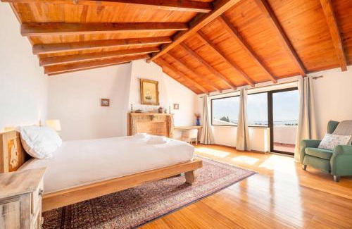 Azoia Apartment | GuestReady - Scenic Getaway in Colares