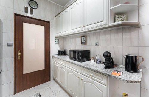 Ramalde Apartment | GuestReady - Sunny Family Apt with Private Terrace