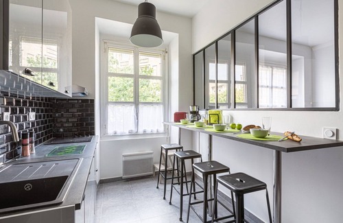 Saint-Michel - Nansouty - Saint-Genes Apartment | GuestReady - Urban escape steps from the action