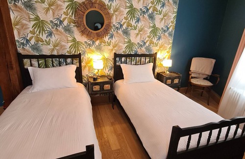 Ousson-sur-Loire Bed & Breakfast | Guestroom Ousson-sur-Loire, 2 bedrooms, 4 persons