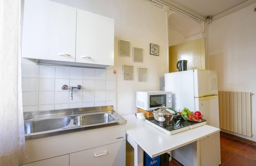 Toscolano Maderno Apartment | Gufo- Flowers -100m Near Lake