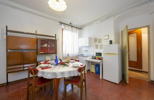 Toscolano Maderno Apartment | Gufo- Flowers -100m Near Lake