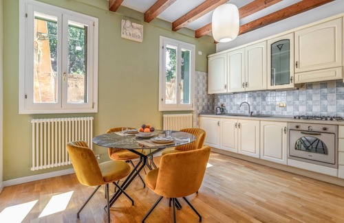 Cannaregio Apartment | Guglie440@GuglieBridge
