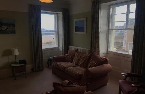 North Berwick House | Guillemots