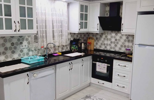 Trabzon House | Güleryüz Konukevi 10 minutes to city center intertwined with nature Cool air