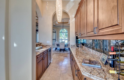 Pelican Villa | Gulf Access Canal | Heated Pool & 2 Spas | Theatre