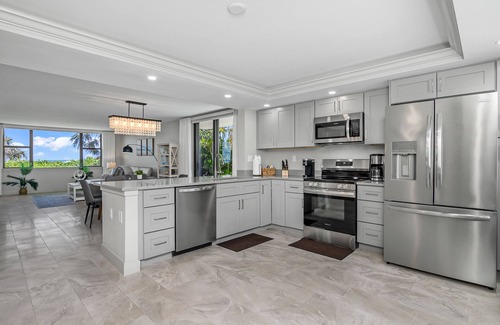 Sanibel House | Gulf-Front: Dreamy Views, Renovated, Steps from Beach