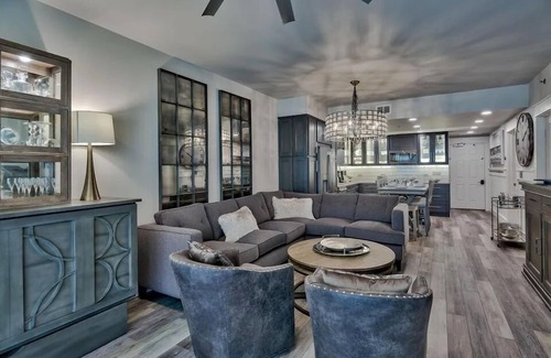 Fort Walton Beach - Destin Condo | Gulf Front-Leeward Key Unit 504-Miramar Beach-Elevator