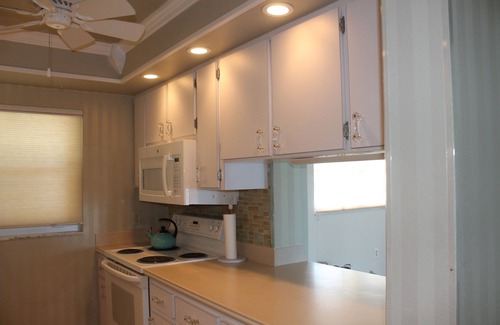 Longboat Key Condo | Gulf Front, luxury condominium in beautiful Long Boat Key, FL