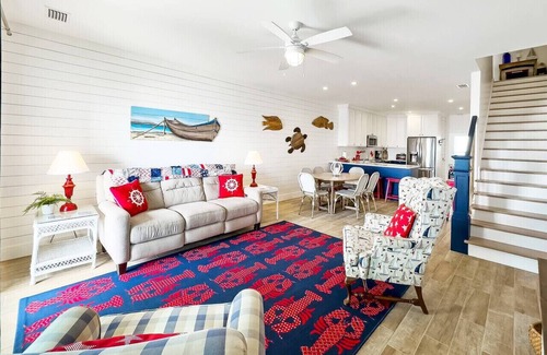 Mexico Beach House | Gulf Front + Private Pool install Dec 2025, Dog Friendly 3BR 3.5Bath, Elevator, Mexico Beach