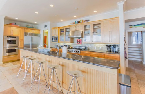 Gulf Pines House | Gulf Front With Private Beach And Infiniti Pool!