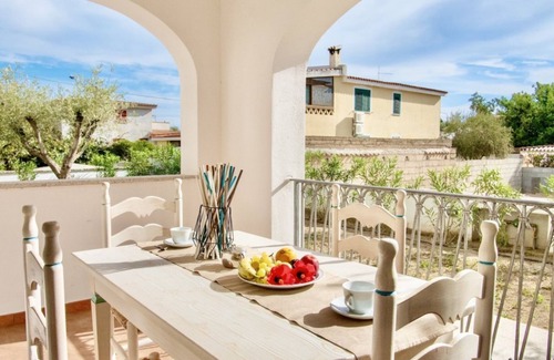 Orosei Apartment | Gulf of Orosei Two-room apartment sleeps 5 with air conditioning