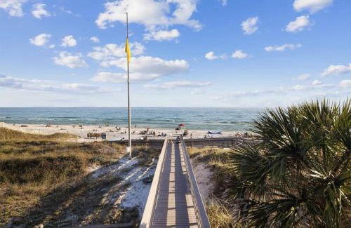 Gulf Place House | Gulf Place Residences 203